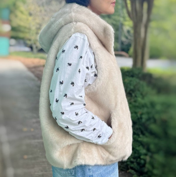Real Feel Faux Mink Fur Hooded Vest - Sleekdenim.com