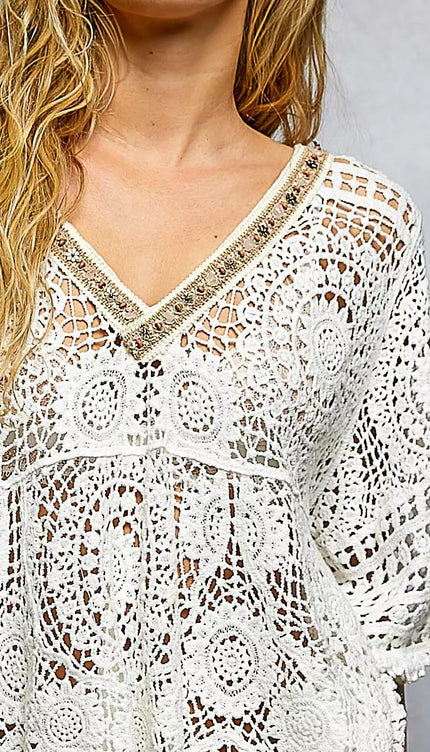 POL V-Neck Crochet Top with Scalloped Hem - Sleekdenim.com