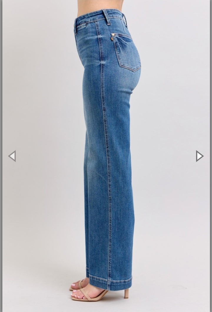 Fresh Bloom Judy Blue High Rise Contrast Thread Straight Leg Jeans casual comfy - Sleekdenim.com