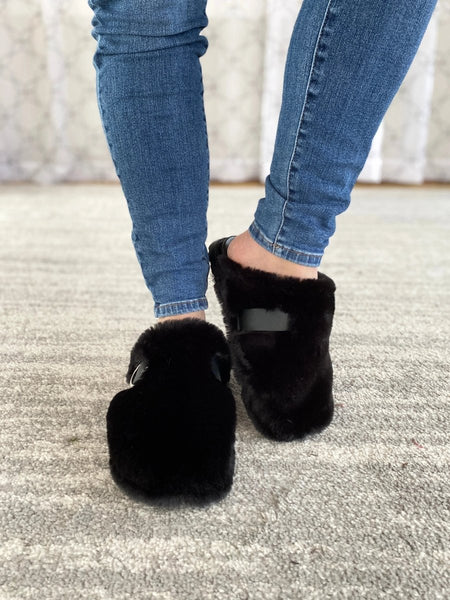 Get Cozy Slippers - Sleekdenim.com