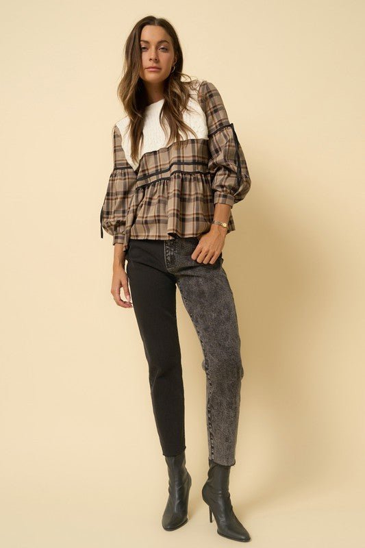 INSANE GENE HIGH RISE CONTRAST WASH TAPERED HEM MOM JEANS  - Sleekdenim.com