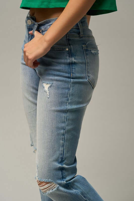 INSANE GENE MID - RISE SLIM FIT STRAIGHT LEG TAPERED JEANS - Sleekdenim.com