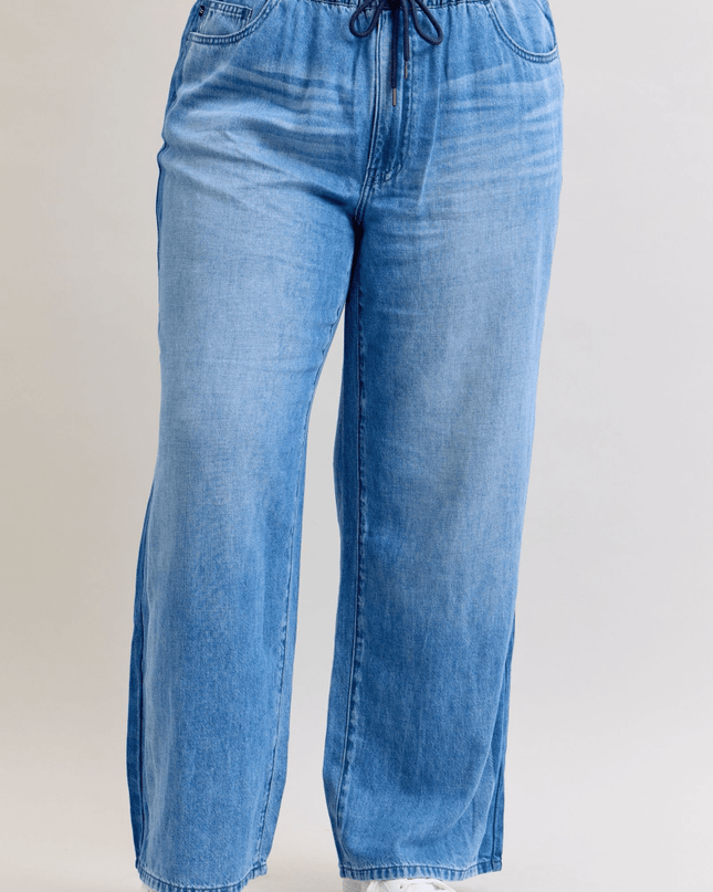 Judy Blue High - Waist Feather - Weight Wilhemina Elastic Waist Band Jeans 881005 - Sleekdenim.com