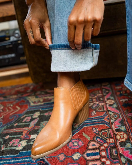 Judy Blue Mid Rise Thermal Bootcut Jeans - Sleekdenim.com