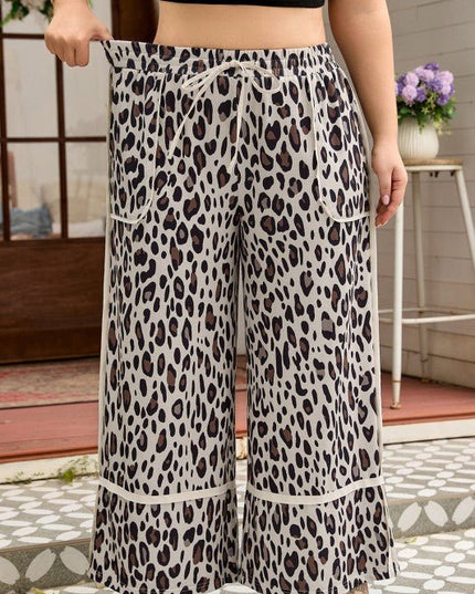 JUNIPER BLVD Plus Size Leopard Reverse Seam Patch Pocket Pants - Sleekdenim.com