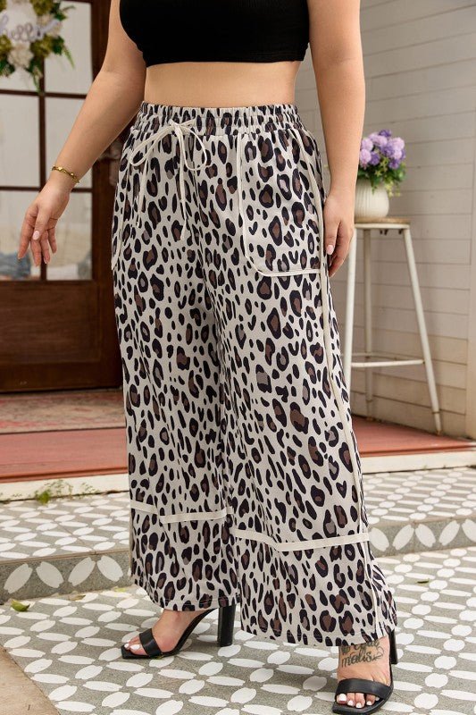 JUNIPER BLVD Plus Size Leopard Reverse Seam Patch Pocket Pants - Sleekdenim.com
