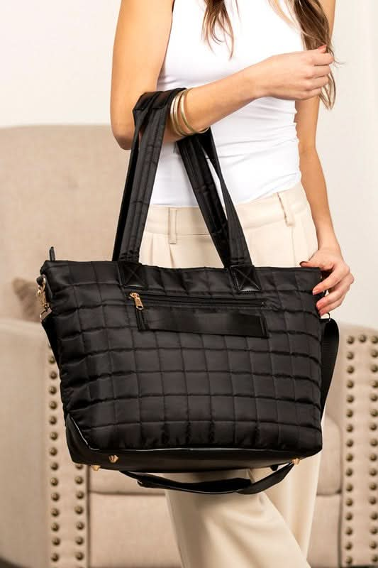 Mila Quilted Traveler Tote with Mini Clutch - Sleekdenim.com