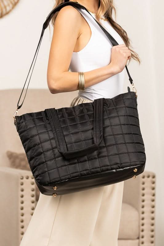 Mila Quilted Traveler Tote with Mini Clutch - Sleekdenim.com