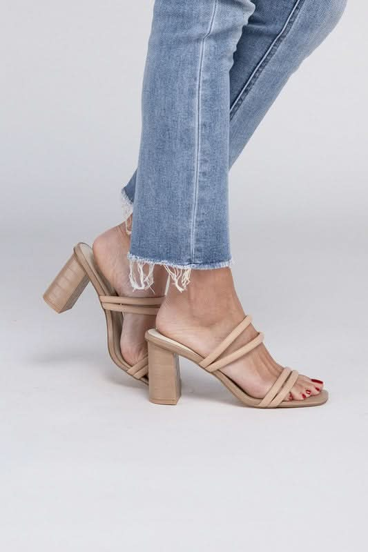 Oasis Society Angela - Strappy Alligator Heel - Sleekdenim.com