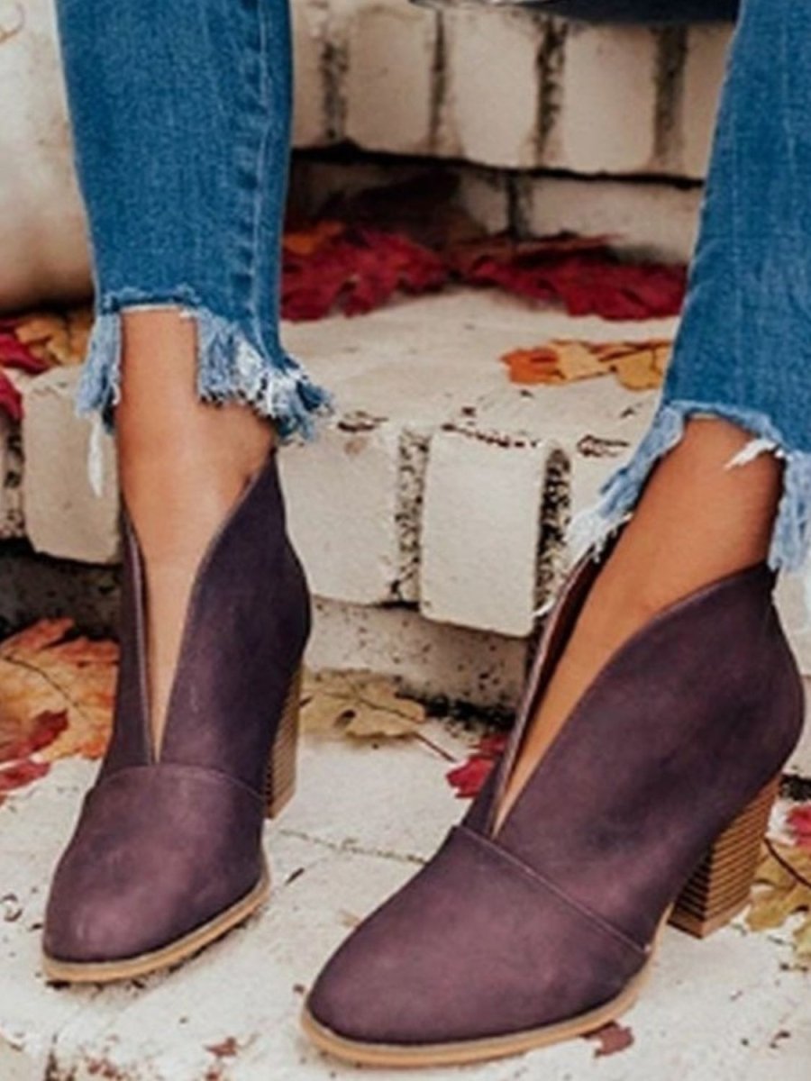 Point Toe Chunky Heeled Ankle Boots - Sleekdenim.com