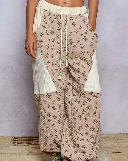 POL Drawstring Quilted Printed Knit Floral Pants with Double Gauze Patchwork - Sleekdenim.com