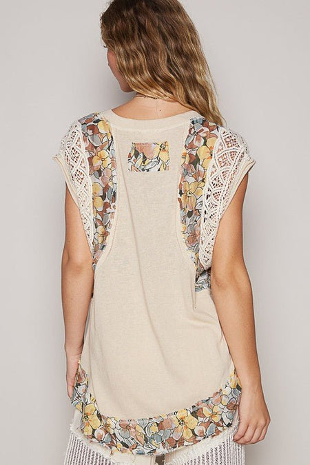 POL Floral Frayed Hem Crochet Cap Sleeve Top - Sleekdenim.com