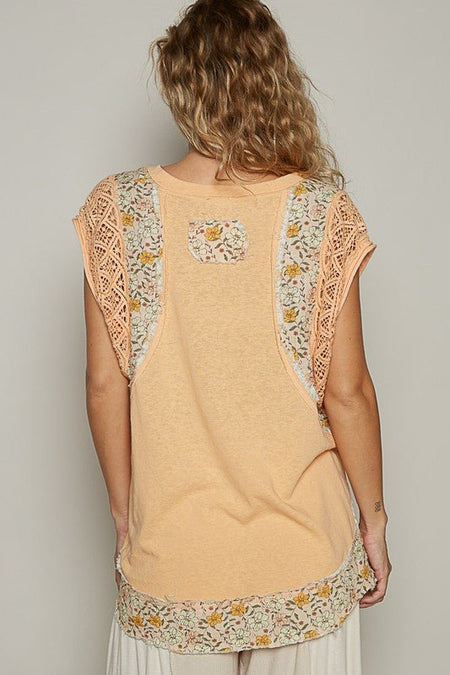 POL Floral Frayed Hem Crochet Cap Sleeve Top - Sleekdenim.com