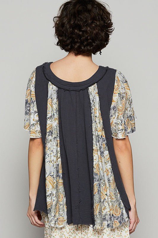 POL Frayed Hem Half Button Short Sleeve Printed Blouse - Sleekdenim.com