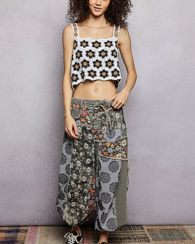 POL Handmade Crochet Floral Square Neck Cropped Cami - Sleekdenim.com