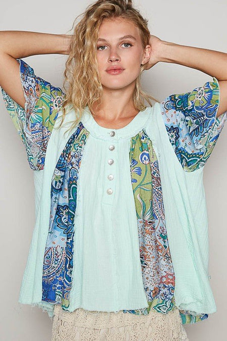 POL Printed Frayed Hem Half Button Short Sleeve Blouse - Sleekdenim.com