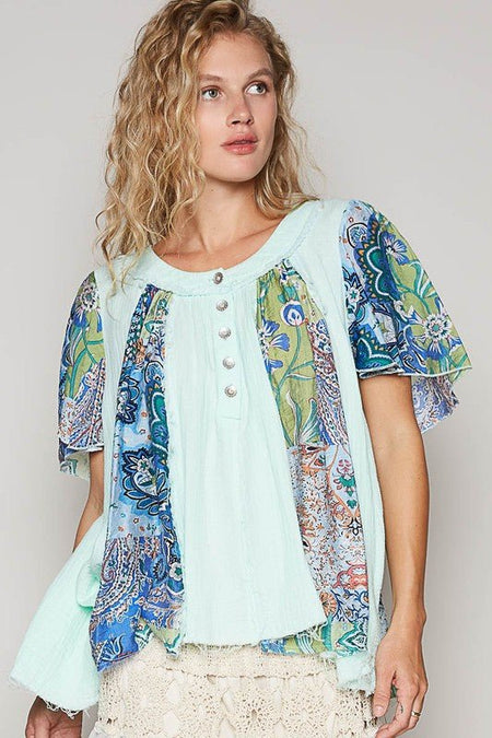 POL Printed Frayed Hem Half Button Short Sleeve Blouse - Sleekdenim.com