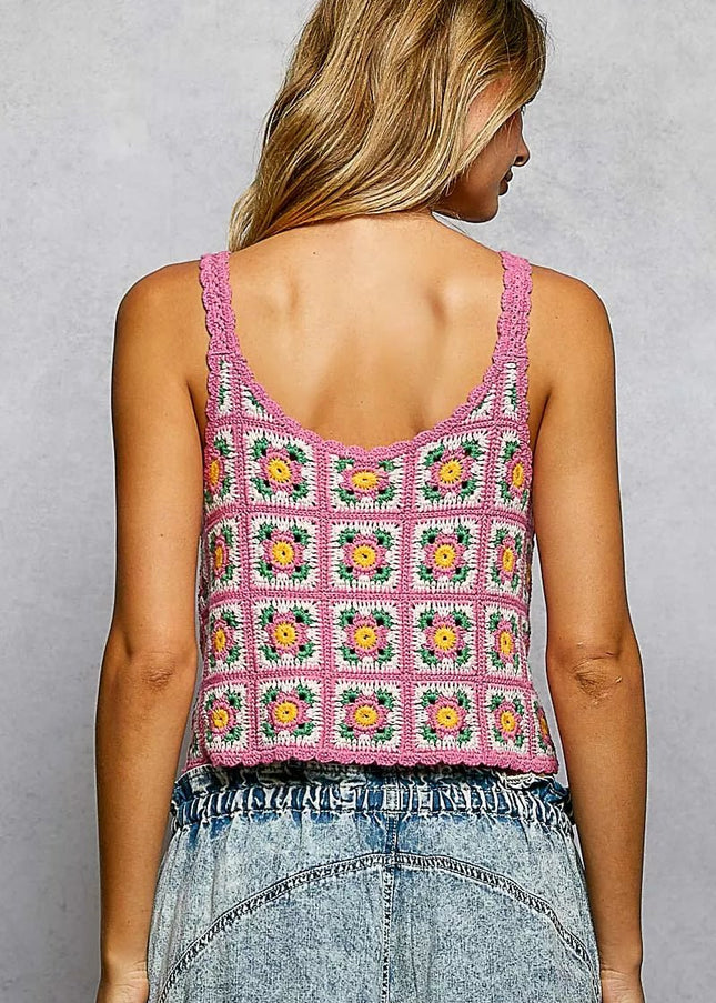 POL Scalloped Edge Cropped Crochet Cami with Granny Square Pattern - Sleekdenim.com