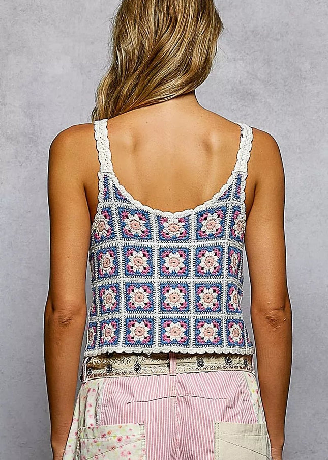 POL Scalloped Edge Cropped Crochet Cami with Granny Square Pattern - Sleekdenim.com