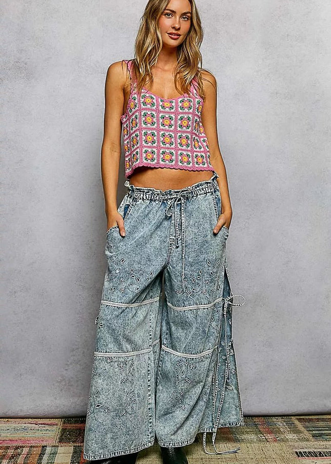 POL Scalloped Edge Cropped Crochet Cami with Granny Square Pattern - Sleekdenim.com