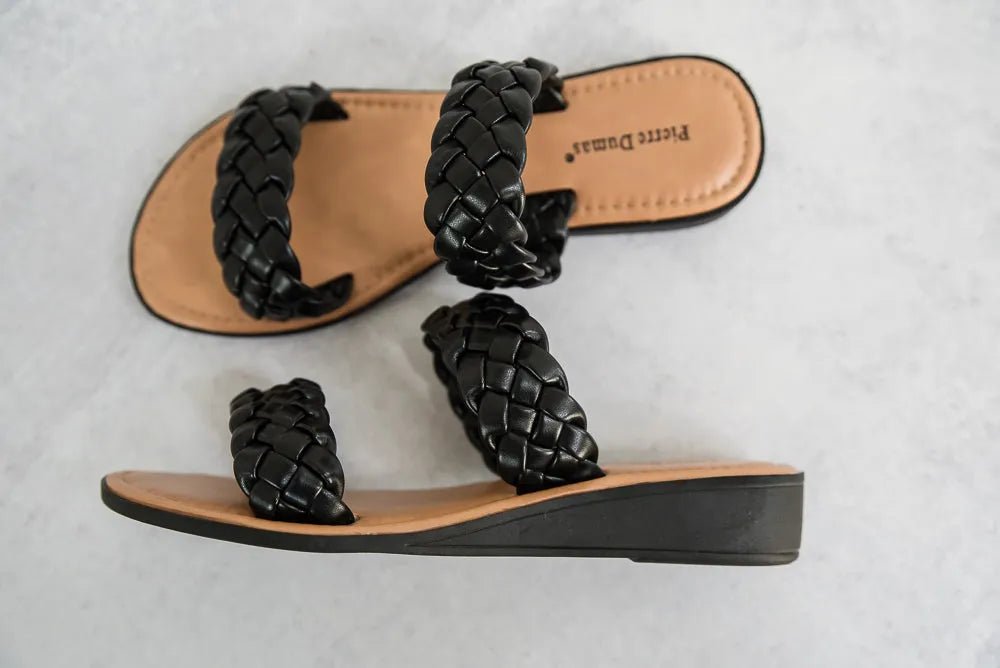 Rush Sandals in Black - Sleekdenim.com