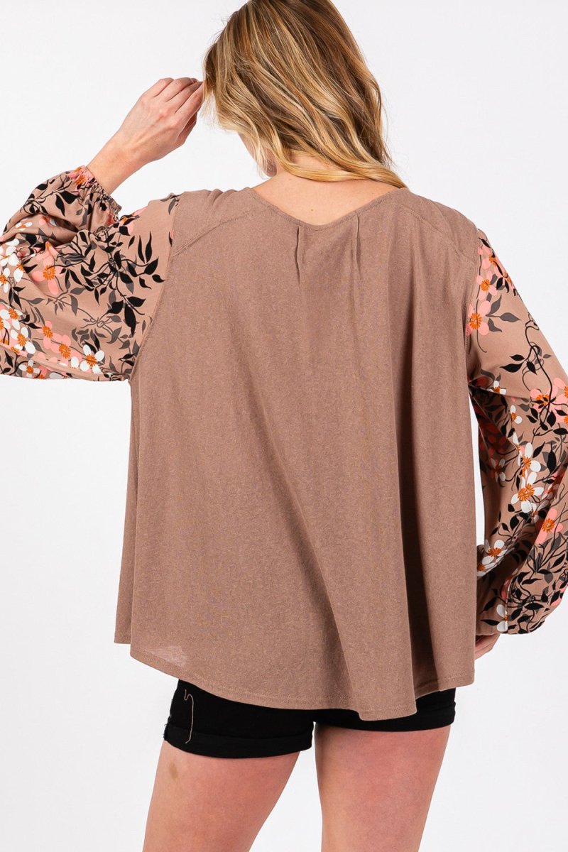 SAGE + FIG Floral Long Sleeve Front Pleated Detail Blouse - Sleekdenim.com