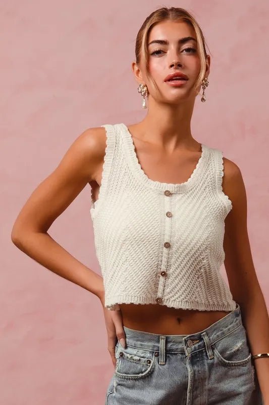 SO ME Chevron Pattern Buttoned Front Lightweight Tank Top - Sleekdenim.com