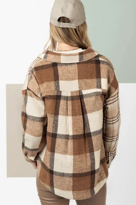 Women Flannel Plaid Double Flap Pocket Jackets - Sleekdenim.com